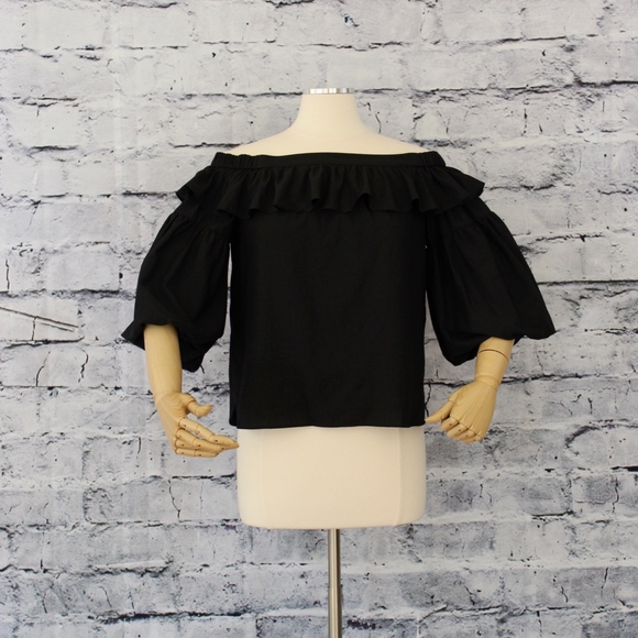 🎉🎉HP🎉🎉BCBGmaxazria Short Sleeve Shirred Top - Picture 4 of 8